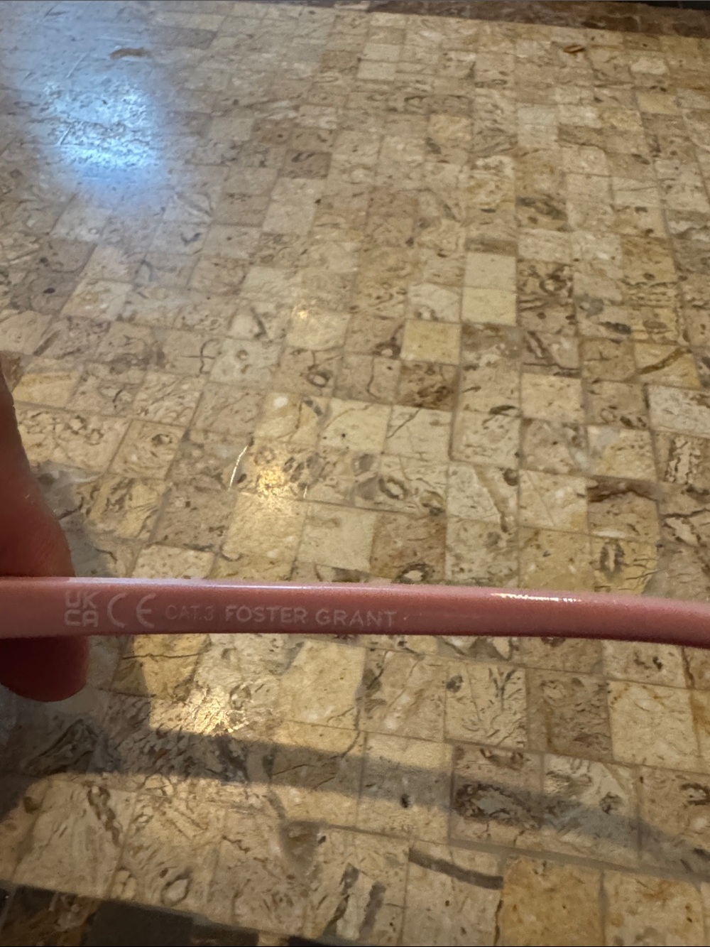 Foster grant pink heart sunglasses - Picture 3 of 4